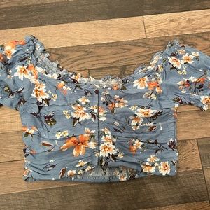 Off brand, medium crop top